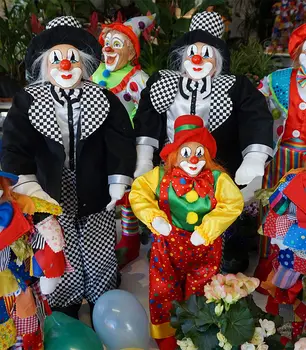 Karneval_Clown_Sammlung_stehend.jpg